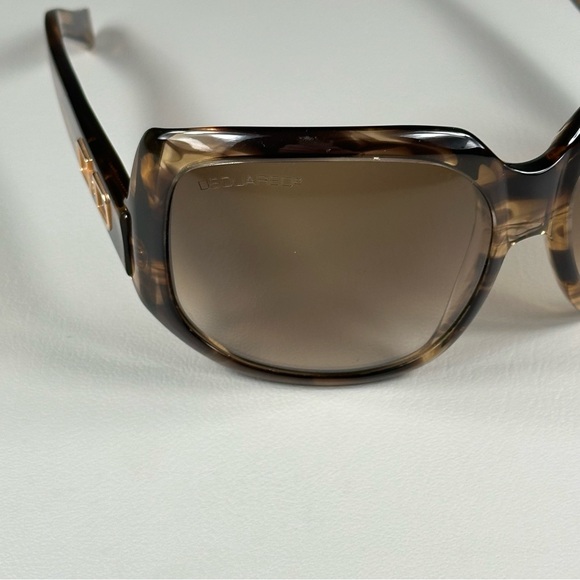 DSQUARED2 DQ 0020 50F Oversized Tortoise Sunglasses - Picture 2 of 9